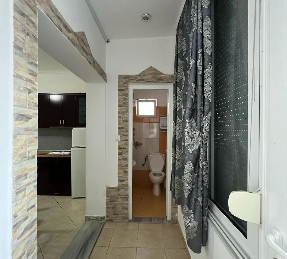 בית הארחה קסאמיל Villa Bella אלבניה